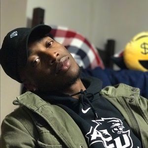 Meet your Posher, Aaron